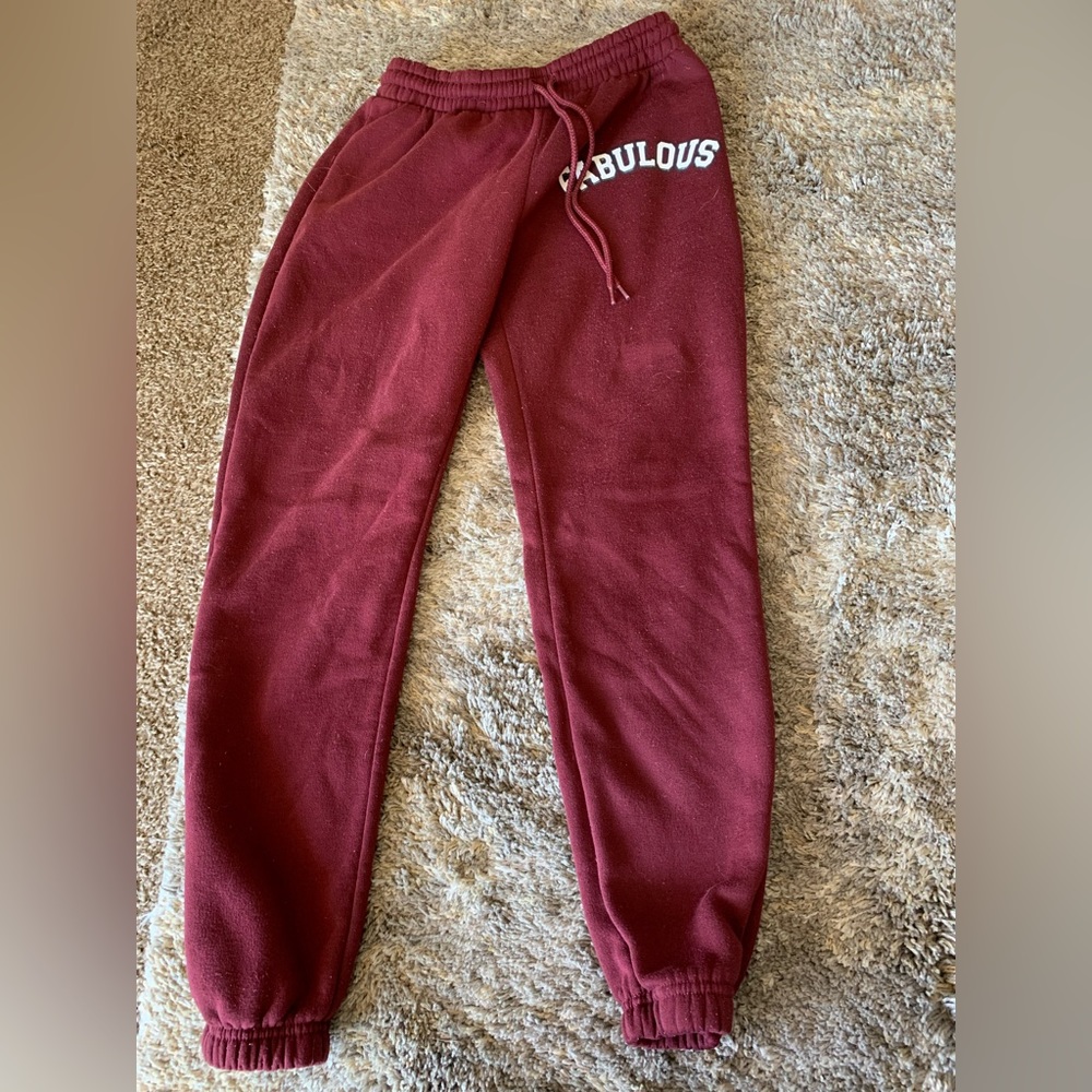 Maroon fabulous sweat pants size medium